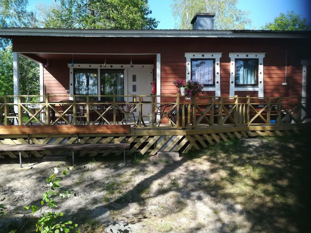 Muurasjärvi Pirttiniemen Lomakylae酒店 外观 照片